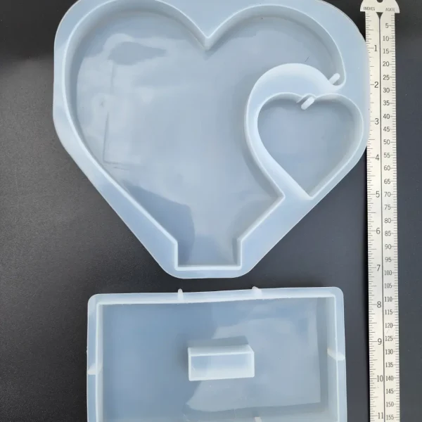 Large Heart and Hanging Heart Pendant With Stand!